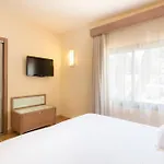 מלון Occidental 4*