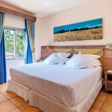 Occidental Hotel 4*