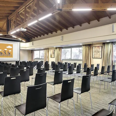 Occidental Hotel 4*